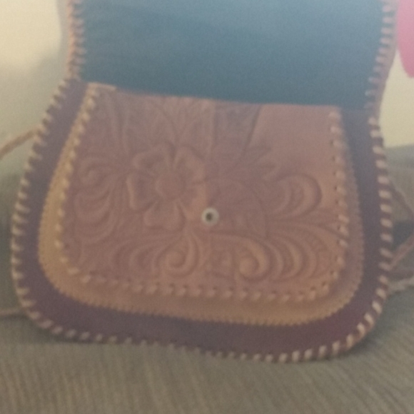 Gorgeous Vintage nwot leather purse - Picture 2 of 3